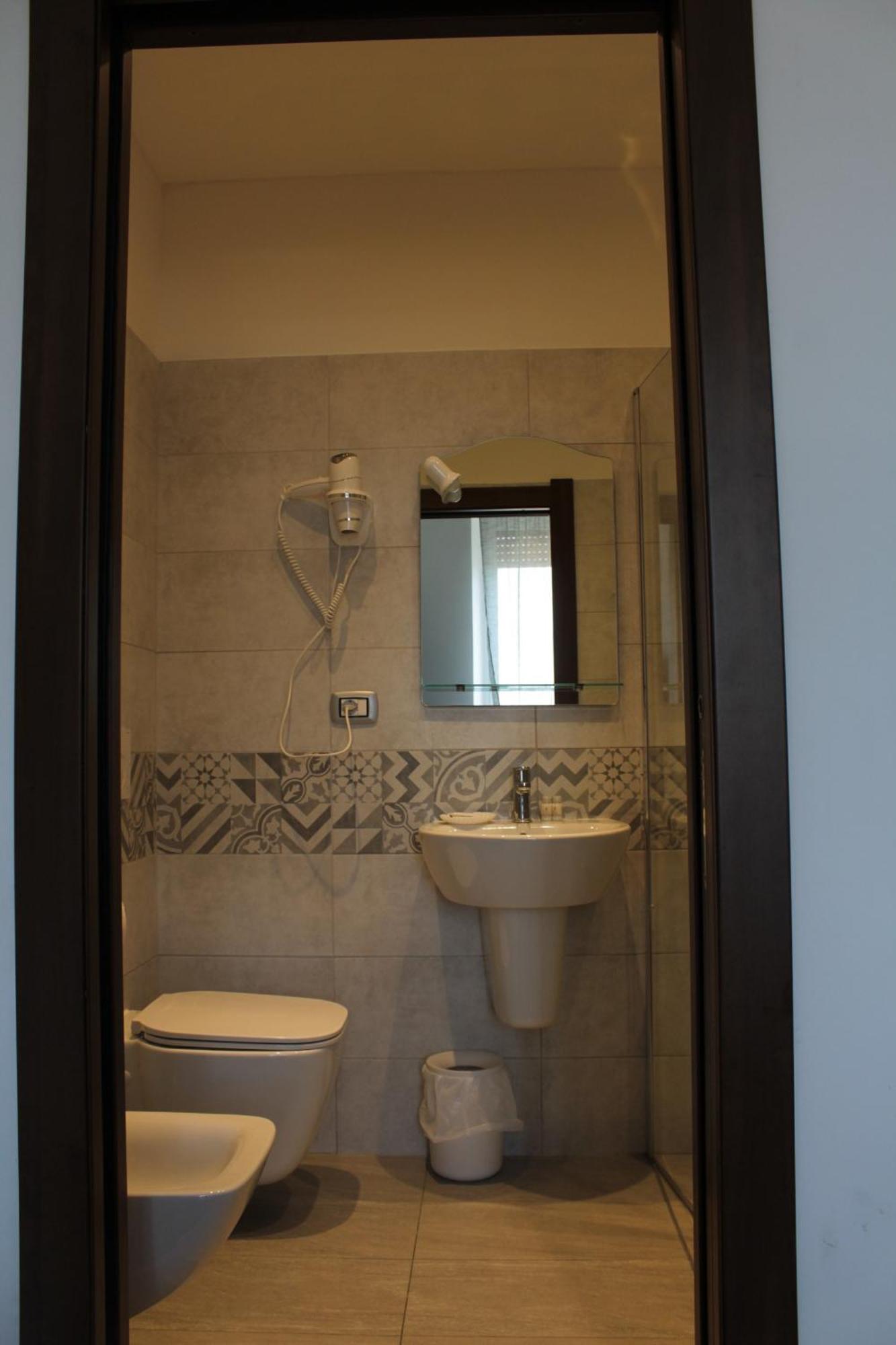La Lanterna Di Angelo Hotel Генуа Екстериор снимка