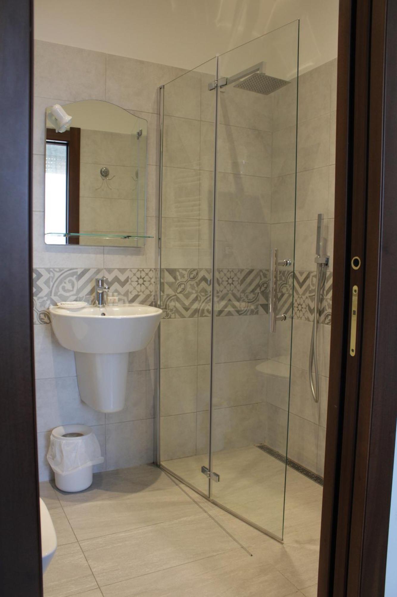 La Lanterna Di Angelo Hotel Генуа Екстериор снимка